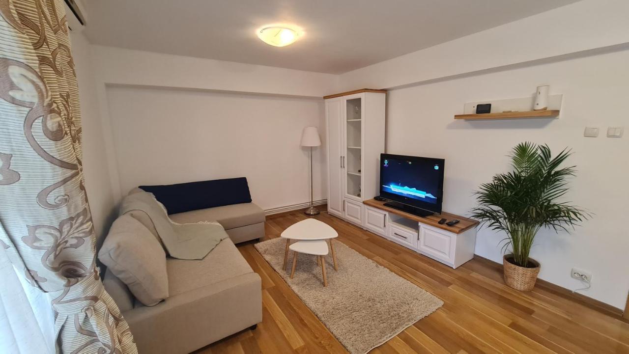 Vs Central Apartment Otopeni Eksteriør bilde