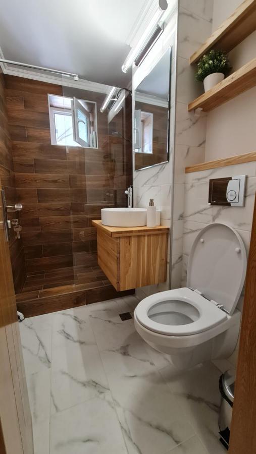 Vs Central Apartment Otopeni Eksteriør bilde